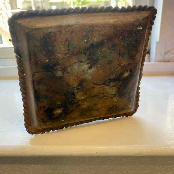 Bronze Cat Figurine with Wings - Picture 3 of 9